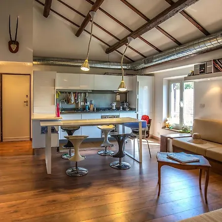 Trastevere Romantic House Apartament